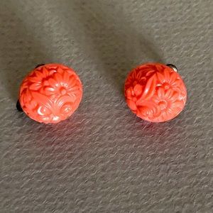 Celluloid faux coral screw back earrings vintage